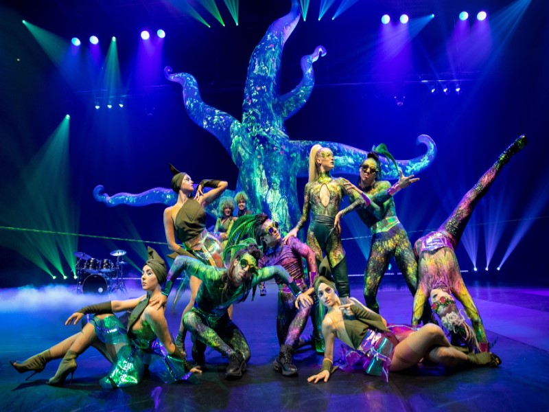 Cirque de Paname's The World of Jalèya show